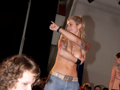 Few people were lucky to look at these amazing attractive cuties behind the scenes - be one of them! Image 8