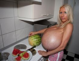 I love big tits on amateur cuties gall Image 9