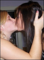 lesbian_girlfriends_000574.jpg