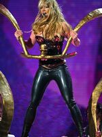 ebony booty in spandex