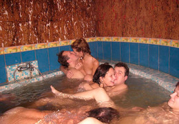 Big Amateur Swinger Parties Image 9