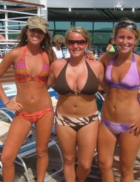 A hot cutie posing at theMassarandupio Image 5