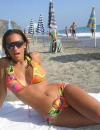 A hot cutie posing at theMassarandupio Image 7