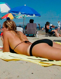 A slut on open swim suit at the Apollo Image 5