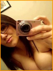 busty_girlfriends_001028.jpg