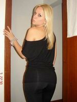 ebony booty in spandex