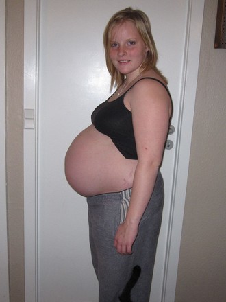 Pregnant Girls Photos